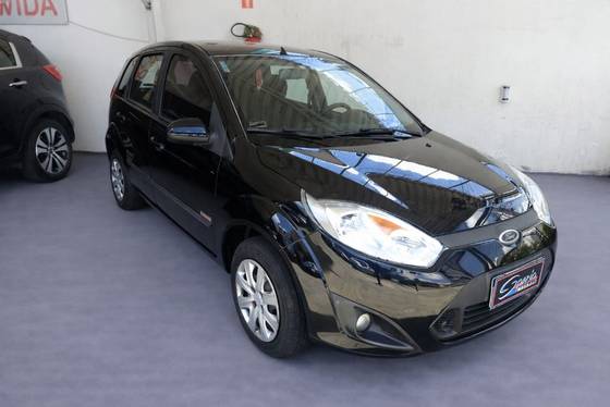 FORD FIESTA 1.6 MPI CLASS HATCH 8V FLEX 4P MANUAL FORD FIESTA 1.6 MPI CLASS HATCH 8V FLEX 4P MANUAL